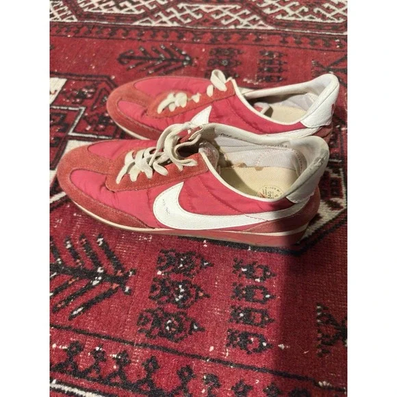 Vintage 1980s Nike Men's Made in Korea Red Size 5 Waffle Trainer